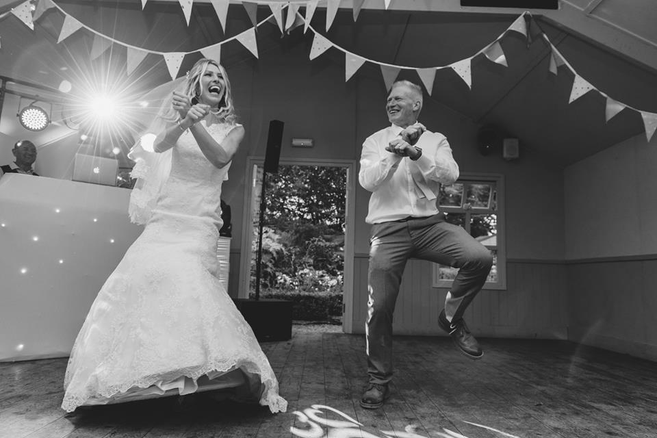 Northumberland Wedding DJ mixing up a mashup of hits